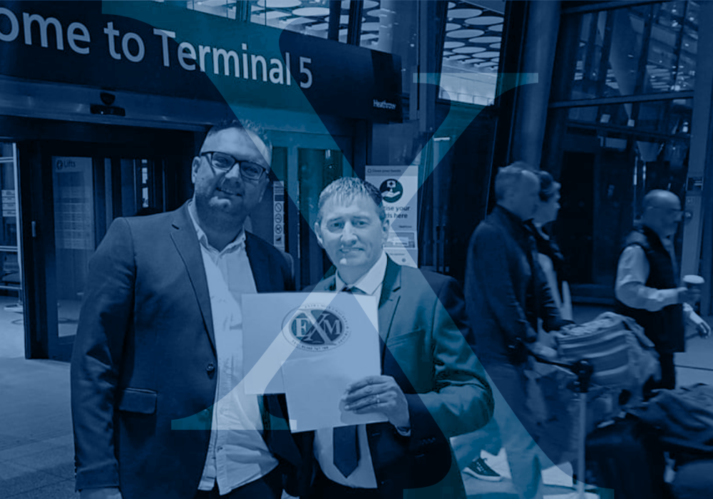 ABOUT US EXTRA MILE CHAUFFEUR TRAVEL DRIVERS AT HEATHROW AIRPORT IMAGE_EXTRA MILE CHAUFFEUR TRAVEL